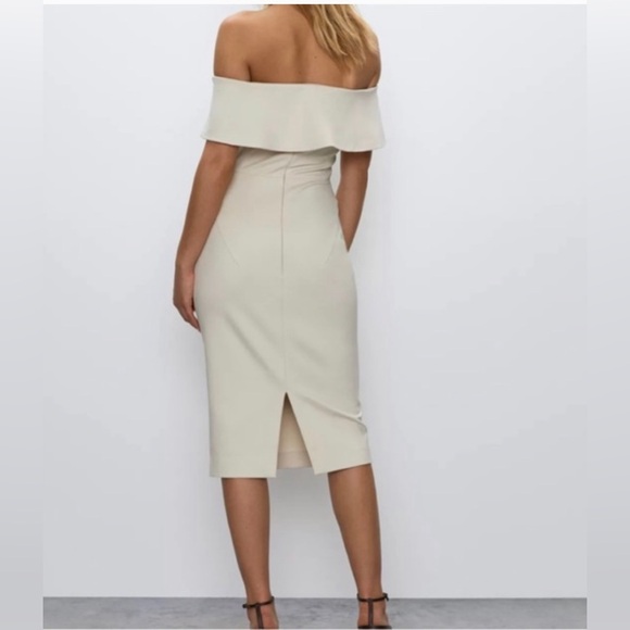 Aritzia/Babaton cream coloured off-the-shoulder dress - size 10 fits L/XL - Picture 5 of 5